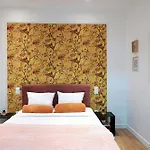 Modern Renovated Studio With A Touch Of Gilded Glamour Central Paris