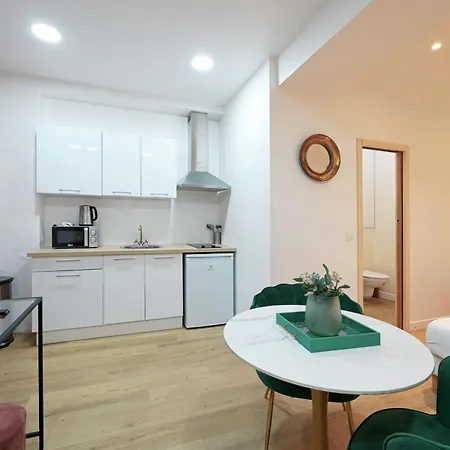 Modern Renovated With A Touch Of Gilded Glamour